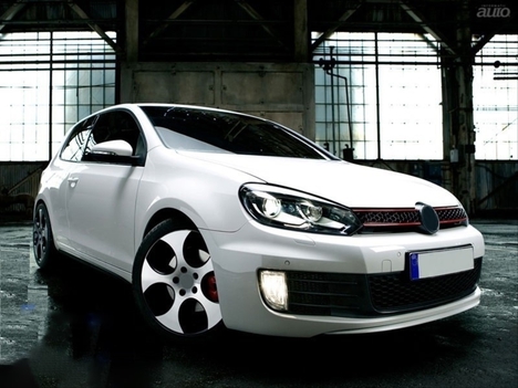 VOLKSWAGEN GOLF 6 2009-2012 İÇİN UYUMLU GTI ARKA TAMPON